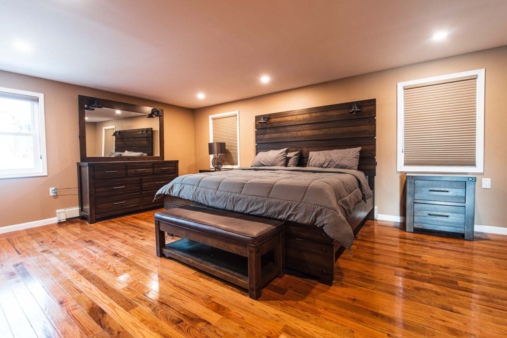 View of the bedroom, dressing table with side table